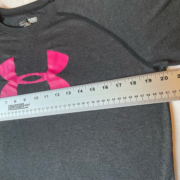Under Armour Girl’s Short Sleeve T-shirt size XL Youth, Dark Gray,Cancer Fighter - Picture 2 of 6